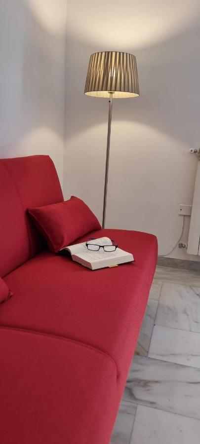 Laura Domus Apartment ปอร์ติชี ภายนอก รูปภาพ