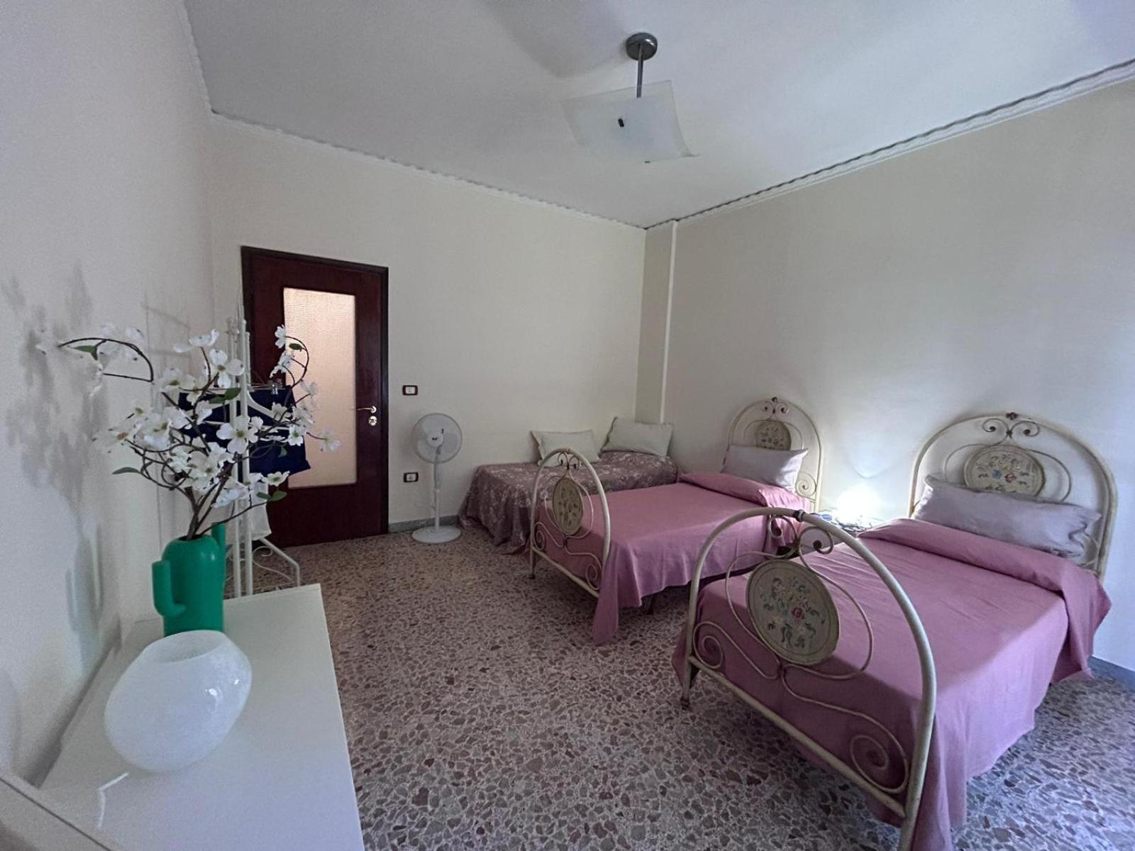 Laura Domus Apartment ปอร์ติชี ภายนอก รูปภาพ