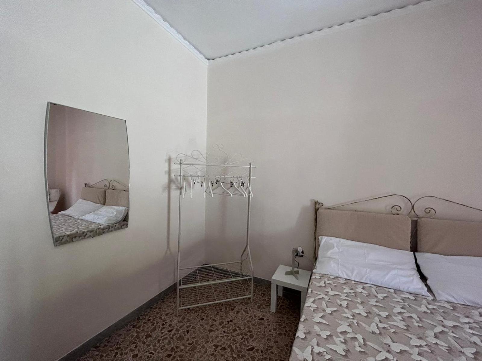 Laura Domus Apartment ปอร์ติชี ภายนอก รูปภาพ