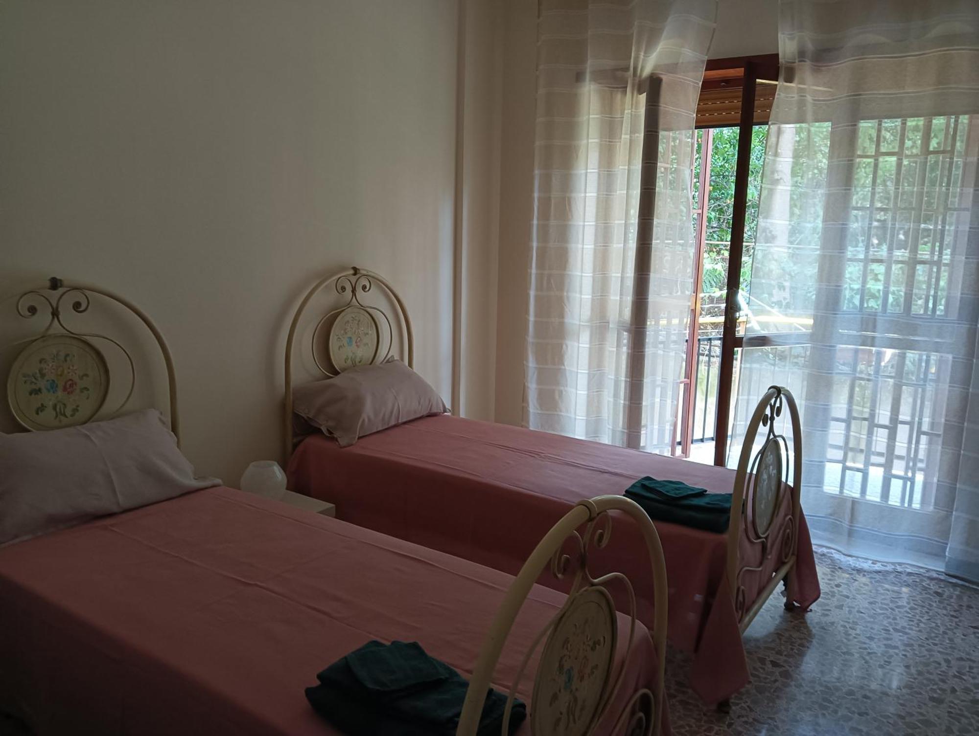 Laura Domus Apartment ปอร์ติชี ภายนอก รูปภาพ
